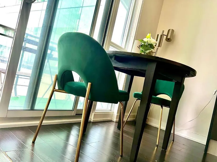 Apartment Beautiful Condo In The Centre Of Downtown Toronto Canada