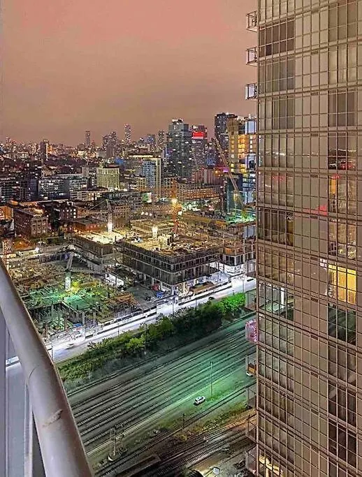 Beautiful Condo In The Centre Of Downtown Toronto